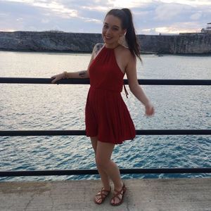 Meet your Posher, Valerie